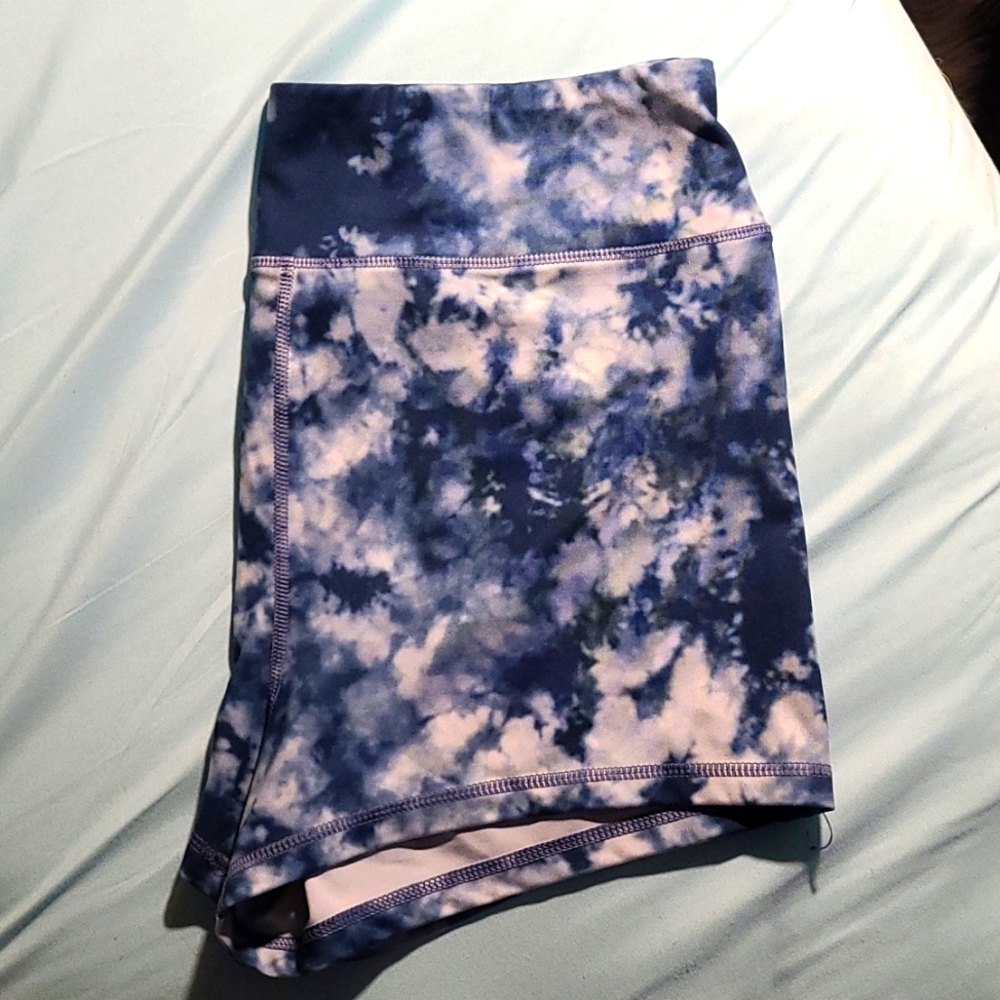 American Eagle Everything Shortie / Yoga Short